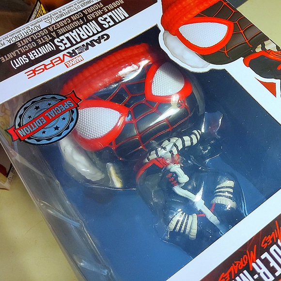 Funko Pop #774 Miles Morales Winter Suit Excl #21 Miles on Subway Train w Cases - Picture 4 of 13
